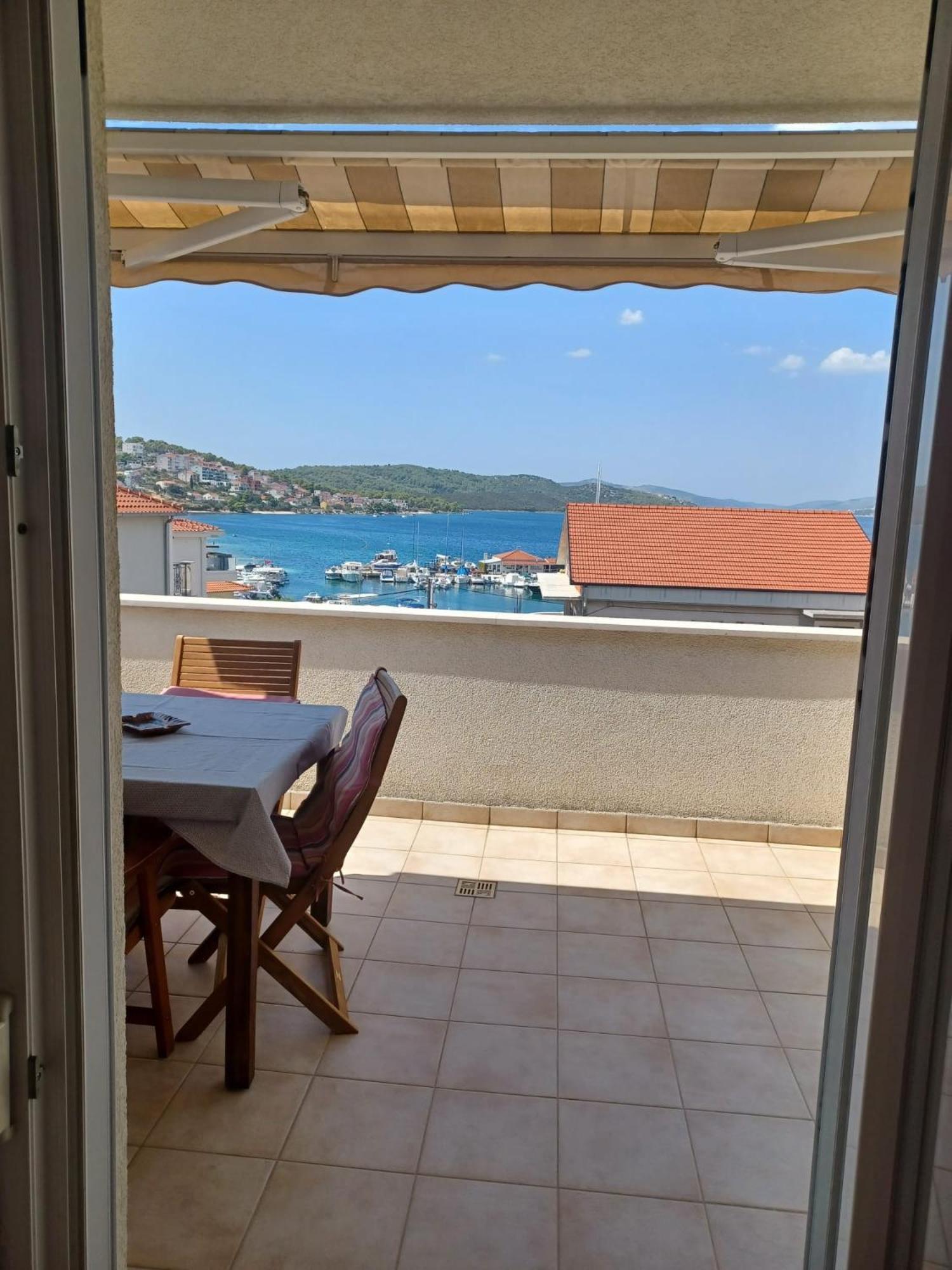 T&T Sea View Apartments Traù Esterno foto